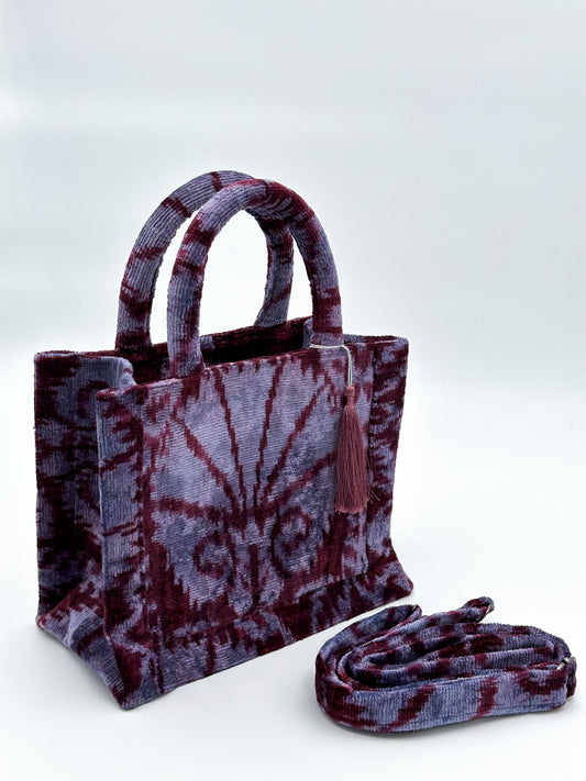 Velvet Ikat Elegance (Plum Radiance)