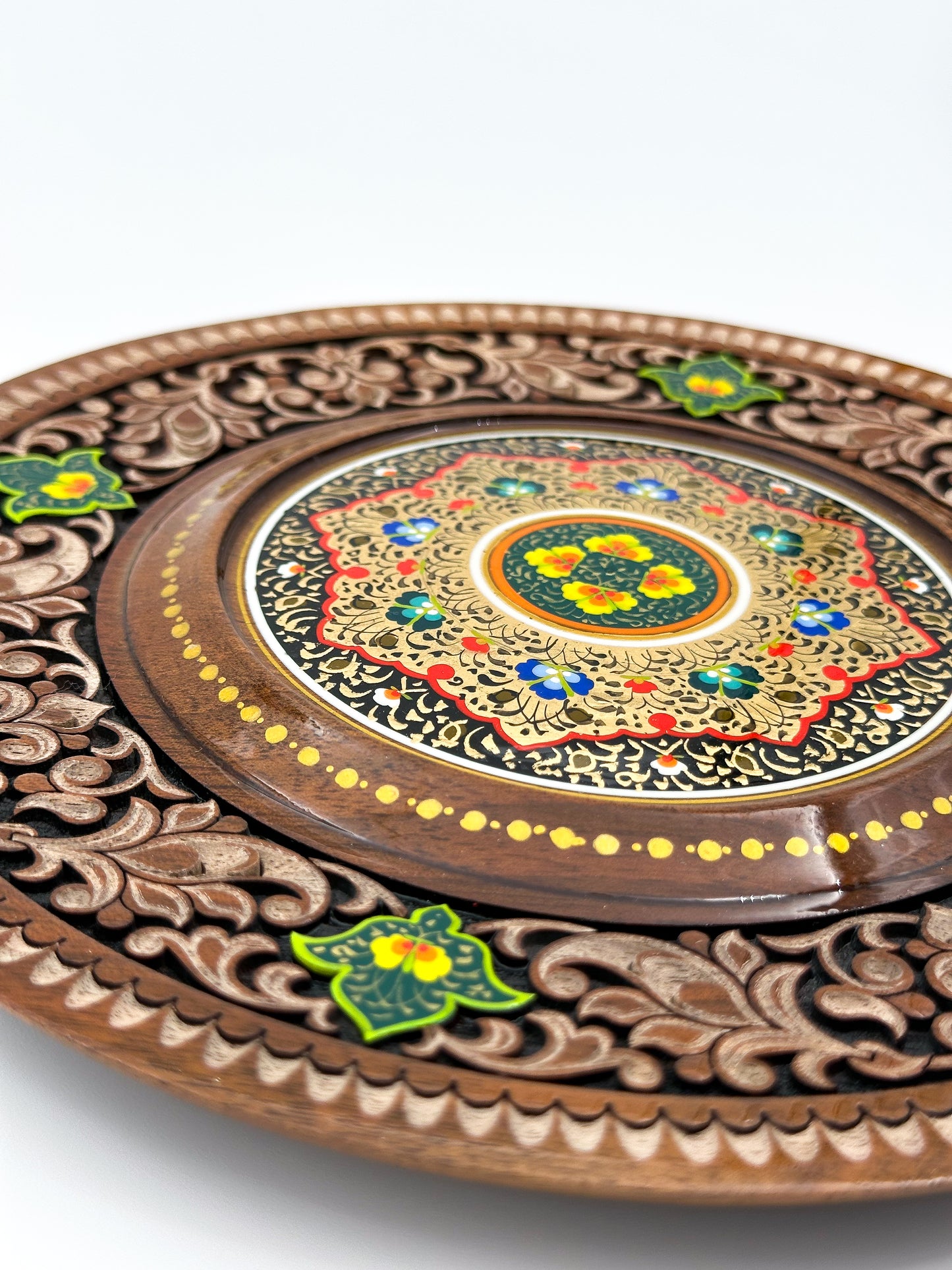 Majestic Floral Harmony Wall Plate